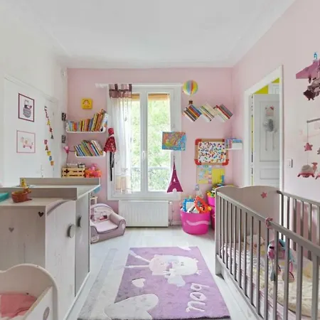 Appartement Familial 2 Bedroom Flat In The Center Of Paris