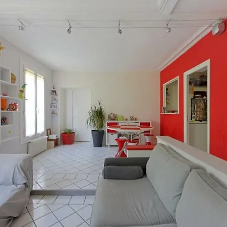 Appartement Familial 2 Bedroom Flat In The Center Of Paris