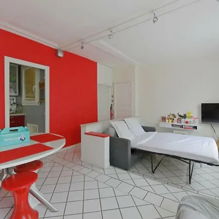 Familial 2 Bedroom Flat In The Center Of *